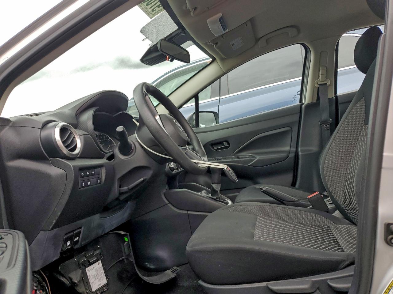 2020 NISSAN VERSA S photo 13