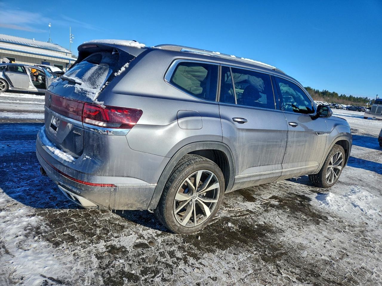 2024 VOLKSWAGEN ATLAS SEL PREMIUM R-LINE photo 5