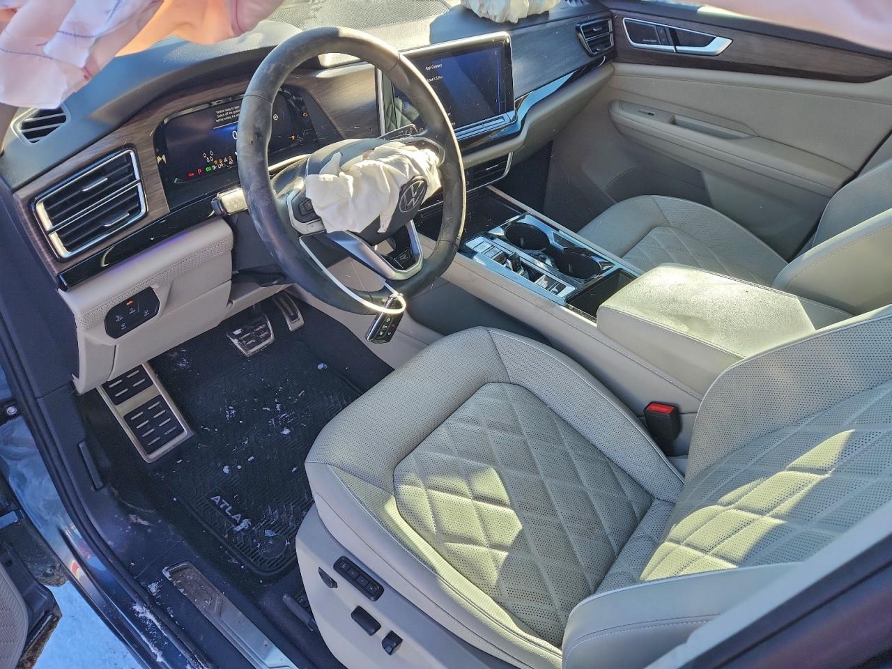 2024 VOLKSWAGEN ATLAS SEL PREMIUM R-LINE photo 15