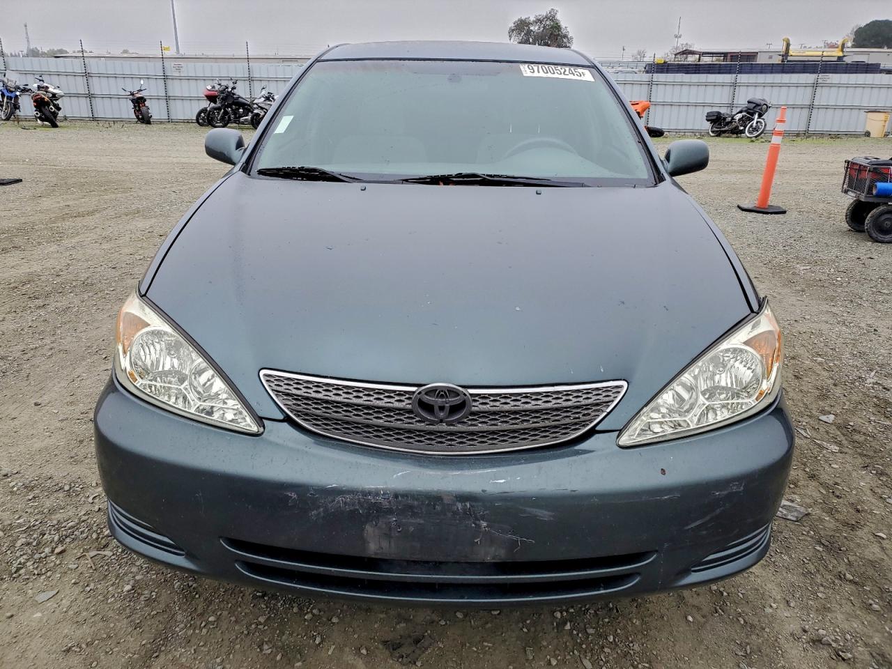 2002 TOYOTA CAMRY photo 9