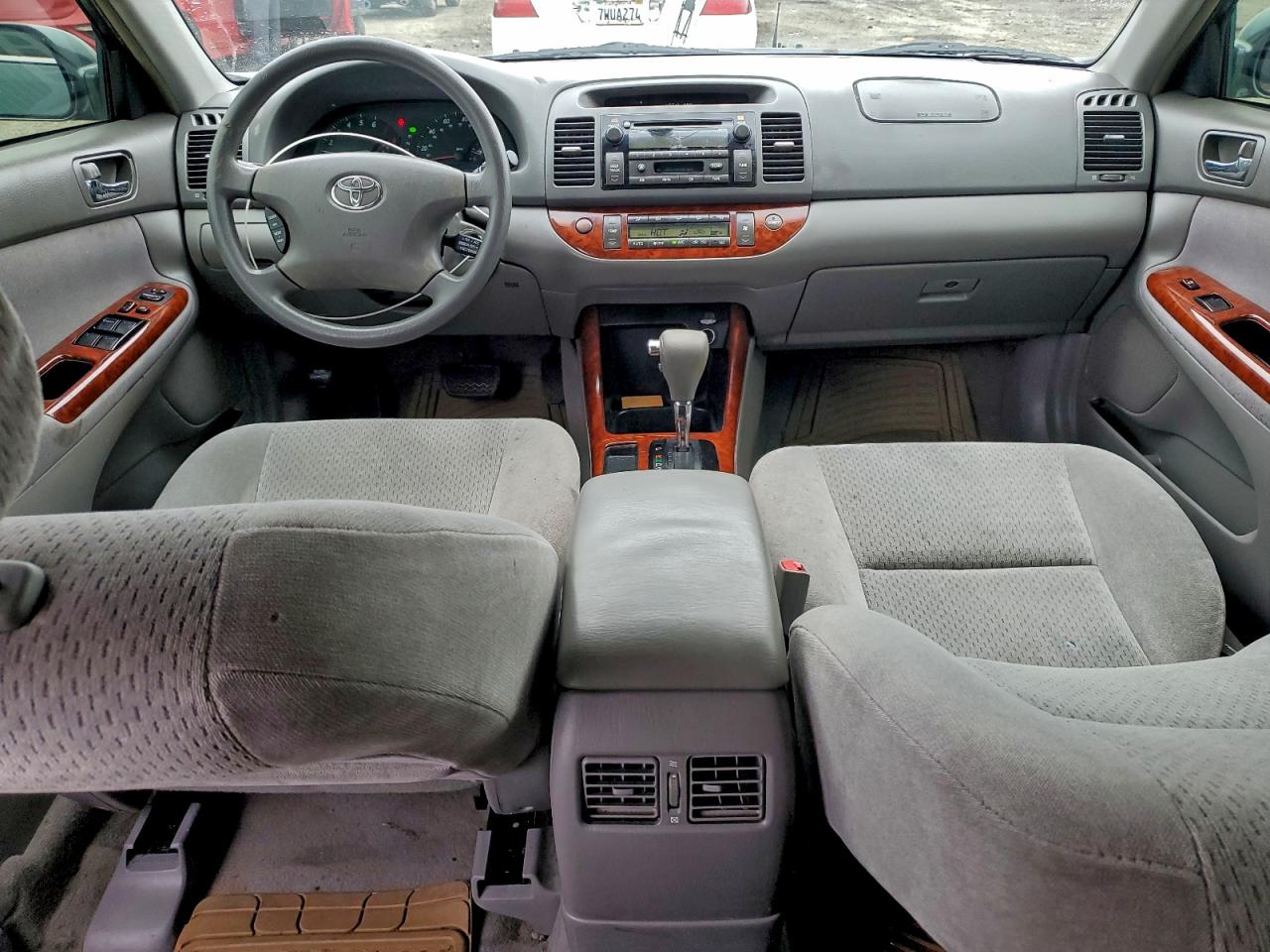 2002 TOYOTA CAMRY photo 15