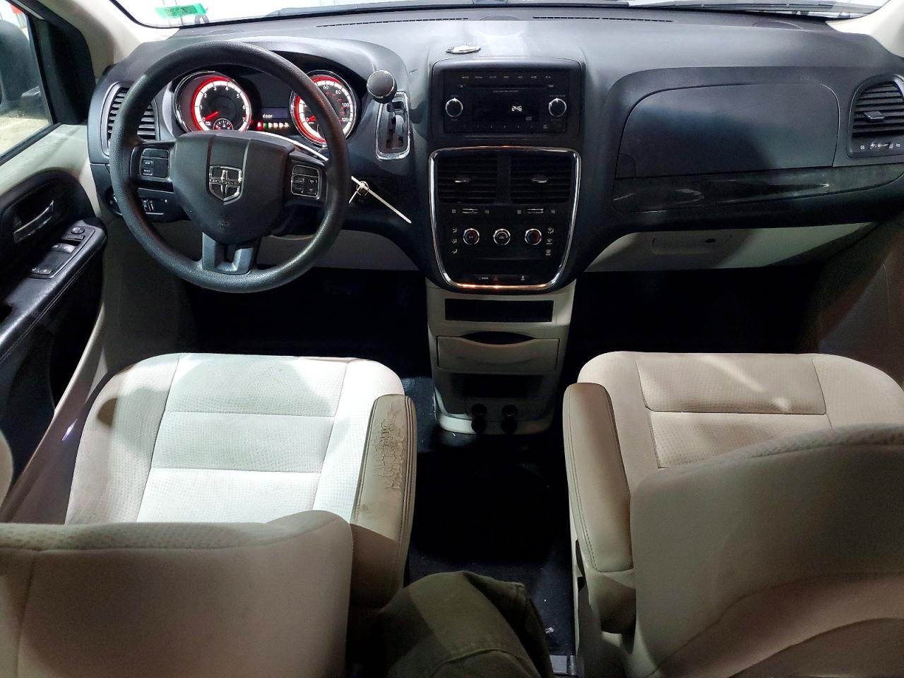 2015 DODGE GRAND CARAVAN SE photo 8