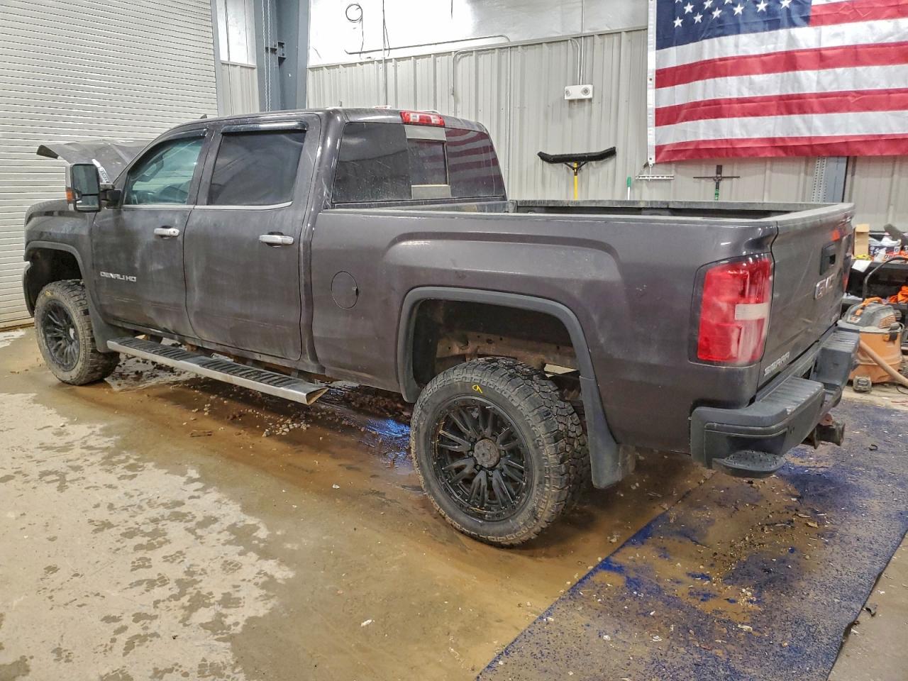 2015 GMC SIERRA K2500 DENALI photo 3