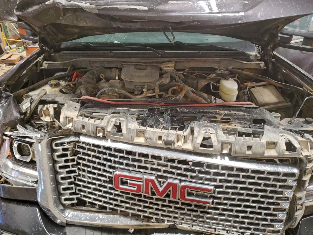 2015 GMC SIERRA K2500 DENALI photo 21