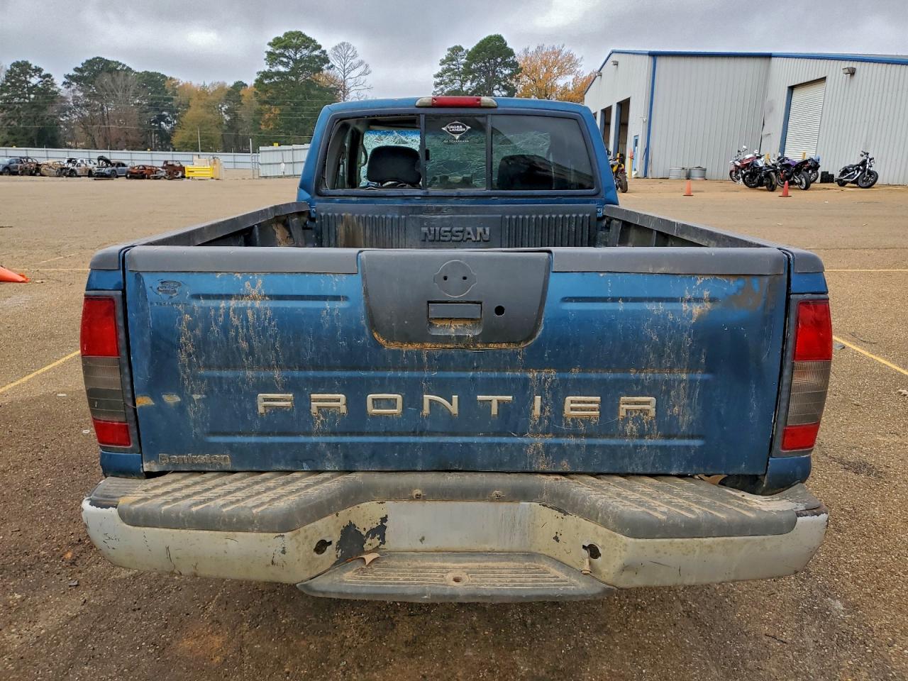 2002 NISSAN FRONTIER KING CAB XE photo 11