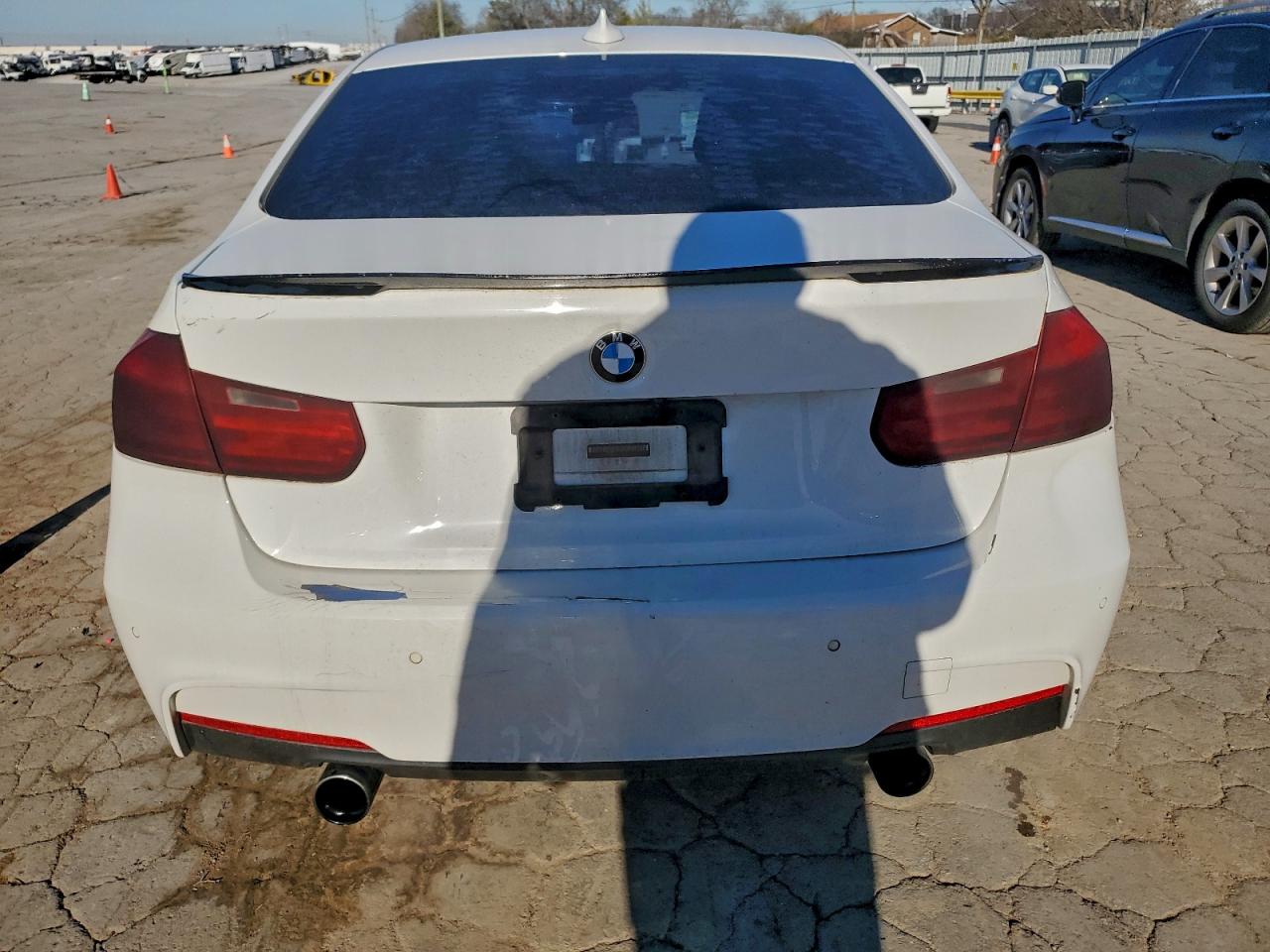 2015 BMW 320 I photo 16