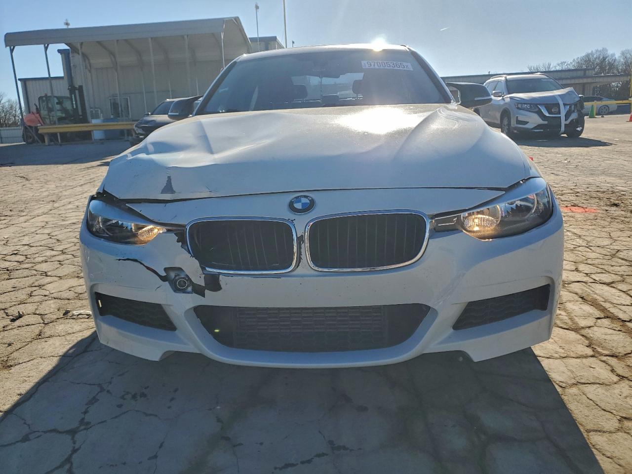 2015 BMW 320 I photo 13