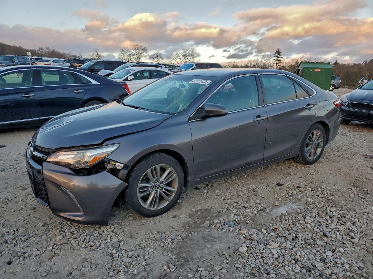 2016 TOYOTA CAMRY