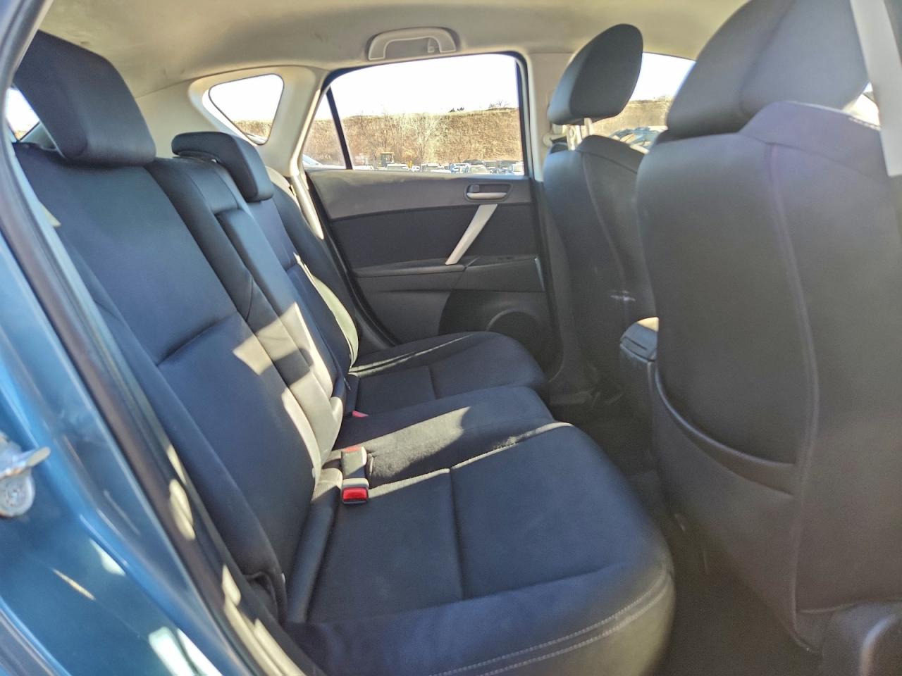 2010 MAZDA 3 S photo 10