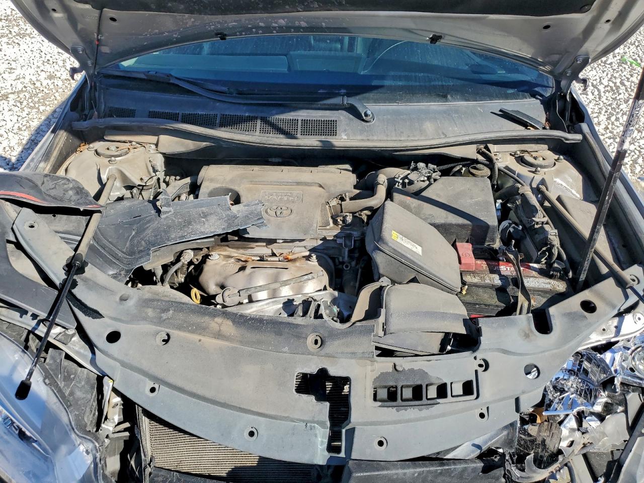 2016 TOYOTA CAMRY LE photo 31