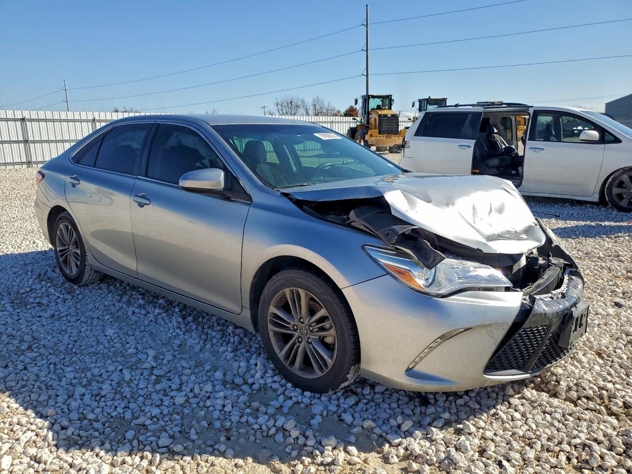 2016 TOYOTA CAMRY LE photo 10