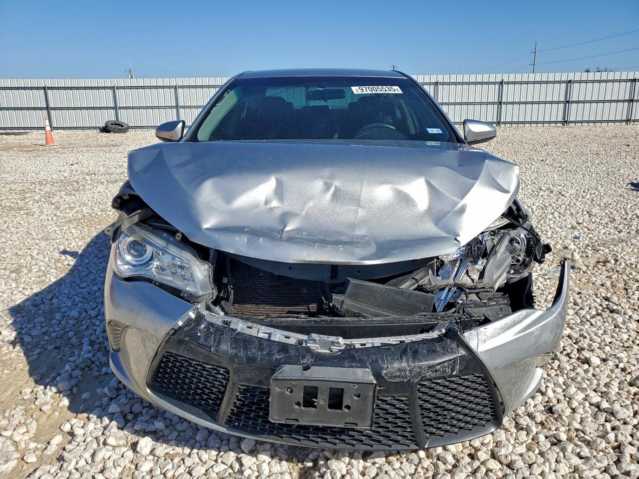 2016 TOYOTA CAMRY LE photo 13