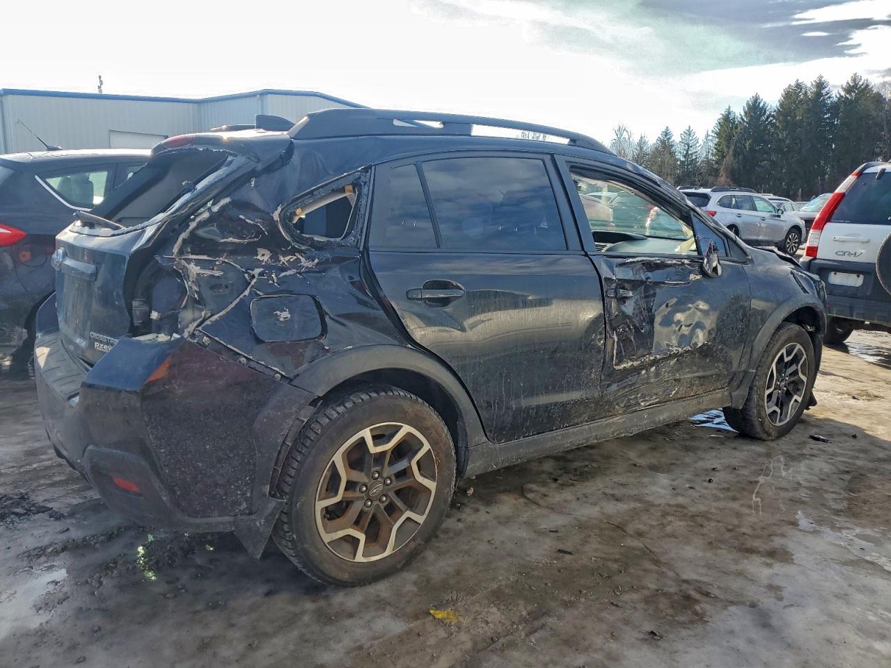 2017 SUBARU CROSSTREK LIMITED photo 3