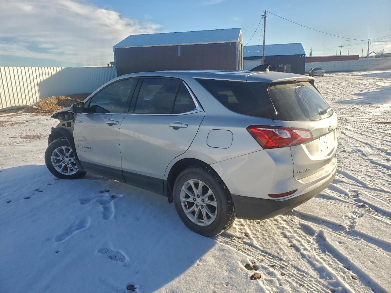 2020 CHEVROLET EQUINOX LT photo 2