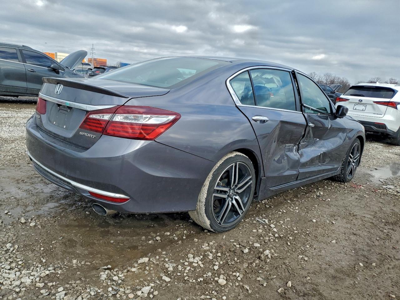 2016 HONDA ACCORD SPORT photo 3