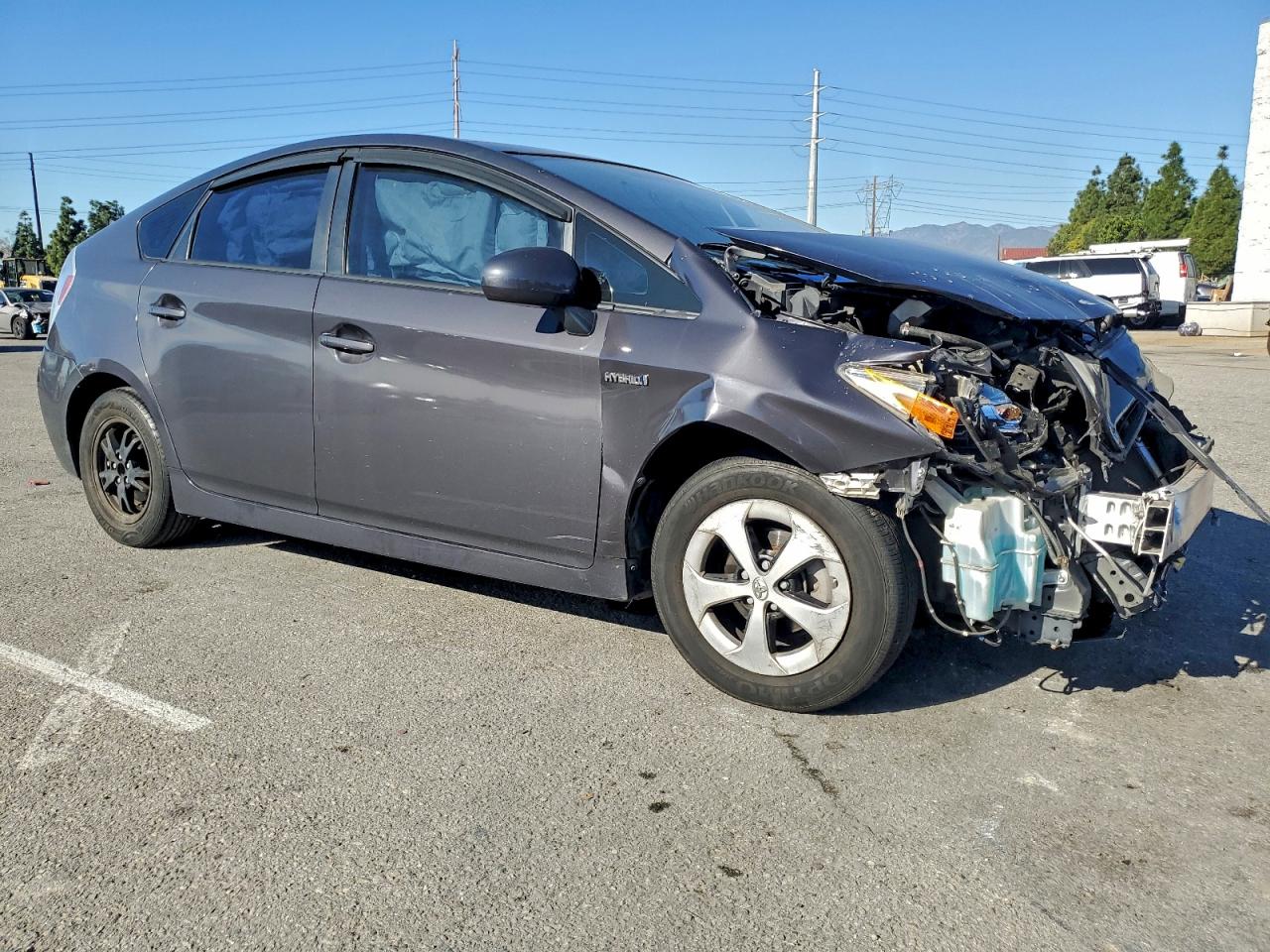 2015 TOYOTA PRIUS photo 4