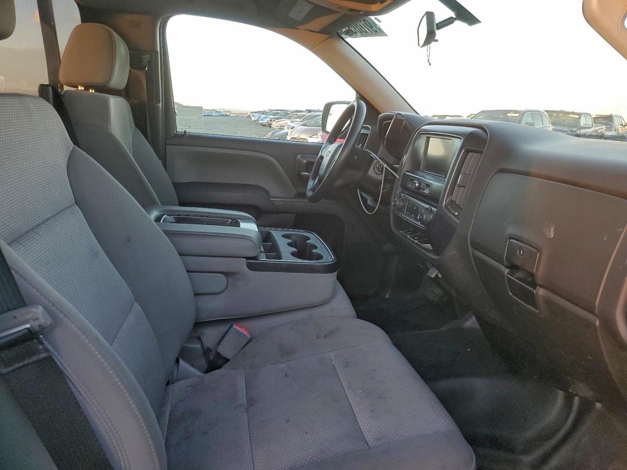 2018 CHEVROLET SILVERADO C1500 photo 19