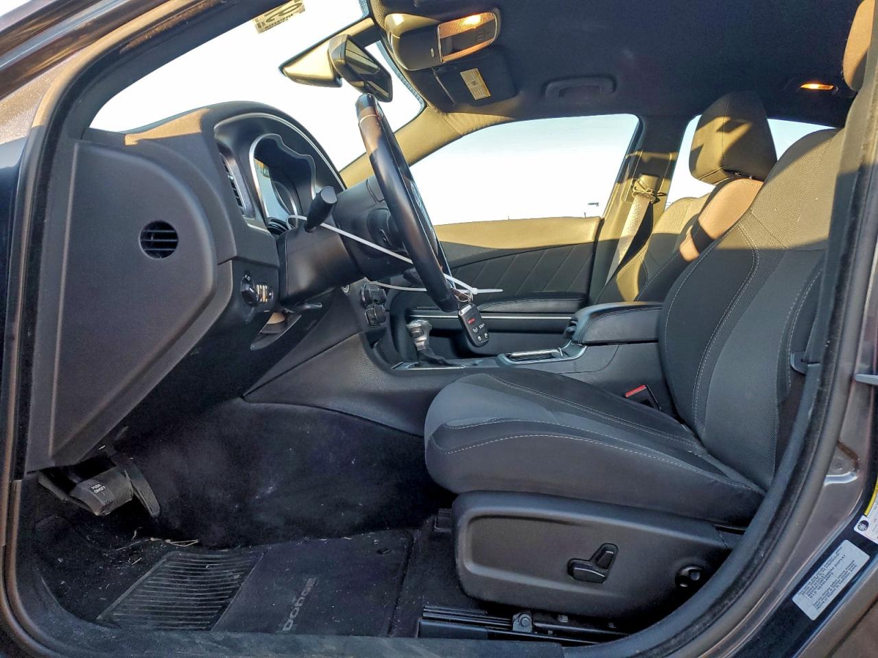 2016 DODGE CHARGER SXT photo 7