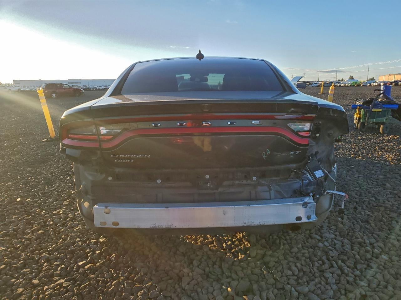 2016 DODGE CHARGER SXT photo 6