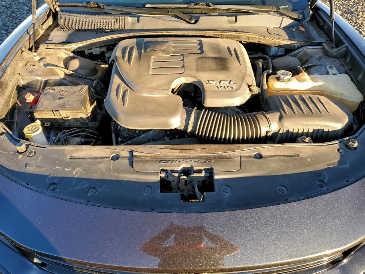 2016 DODGE CHARGER SXT photo 11