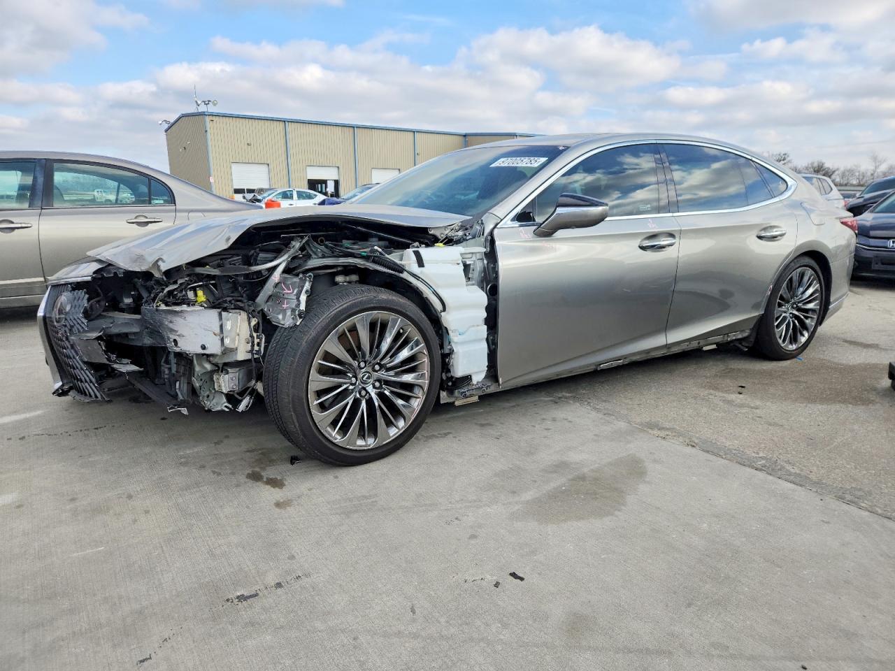 2021 LEXUS LS