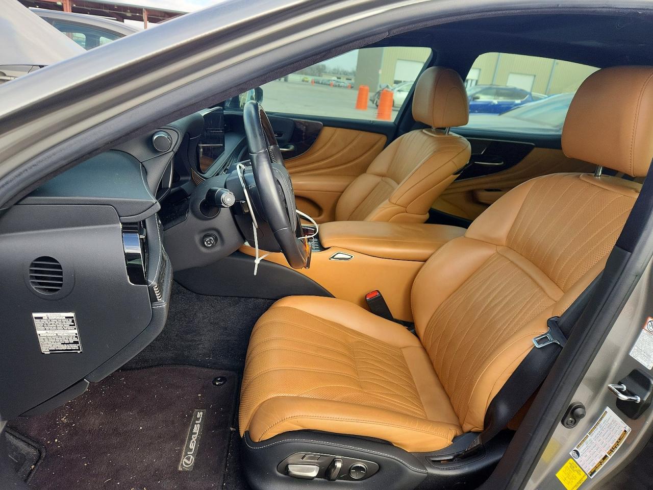 2021 LEXUS LS 500 BASE photo 7