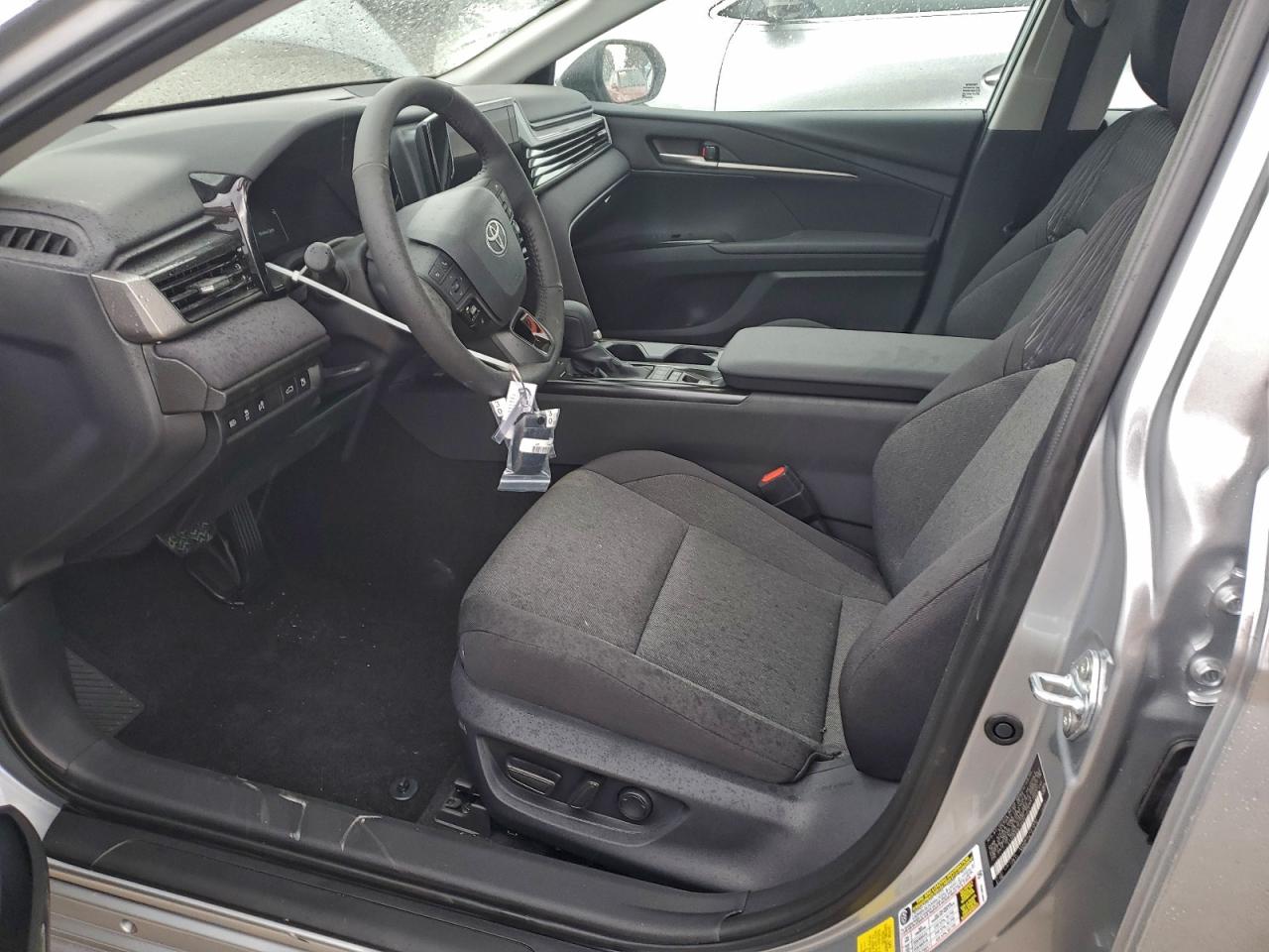 2025 TOYOTA CAMRY XSE photo 7