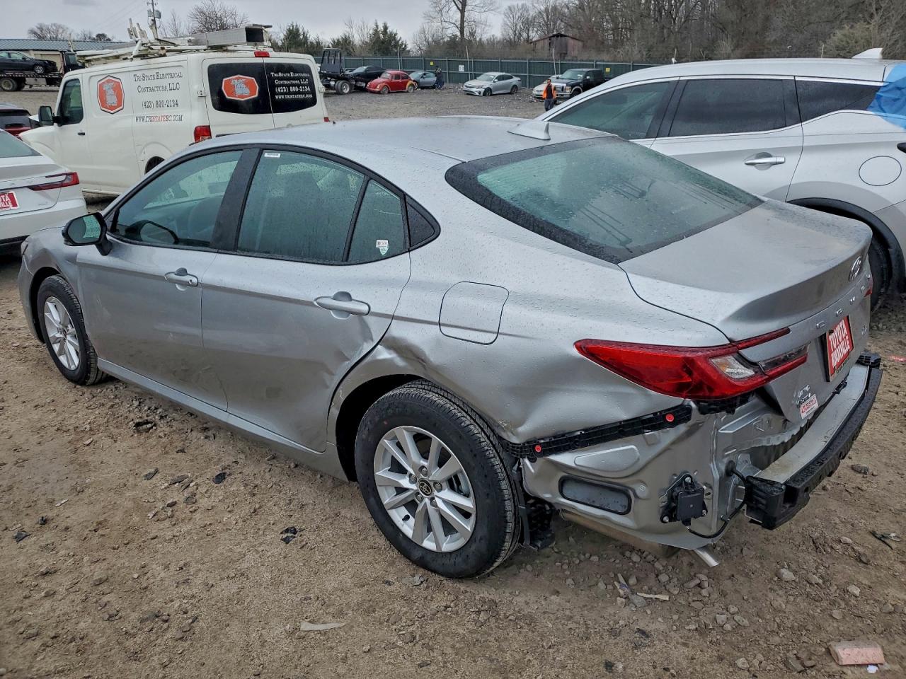 2025 TOYOTA CAMRY XSE photo 2