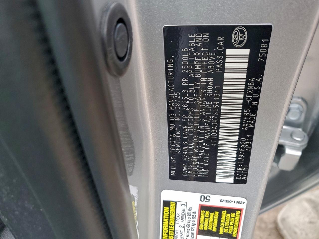 2025 TOYOTA CAMRY XSE photo 12