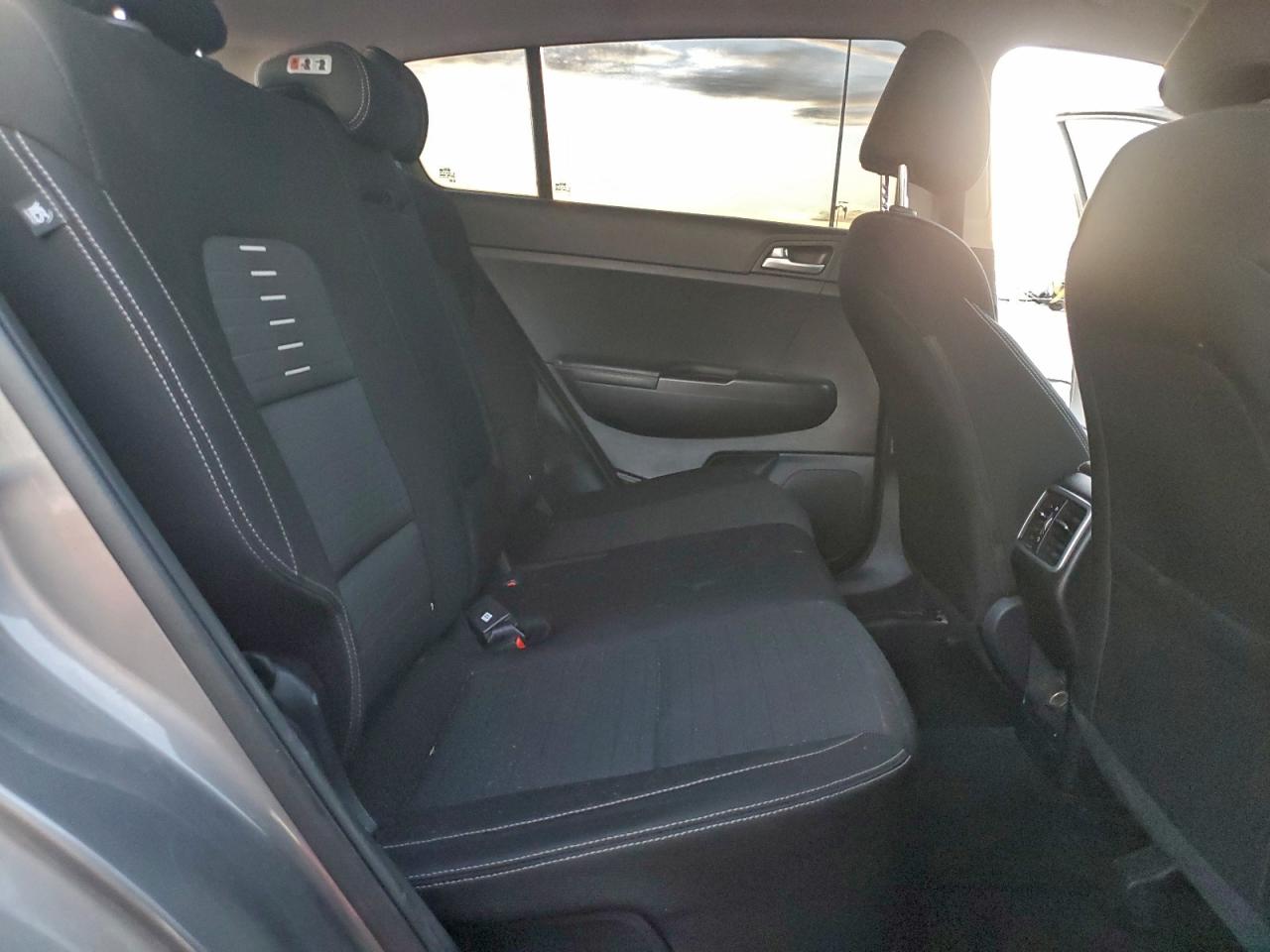 2018 KIA SPORTAGE LX photo 10