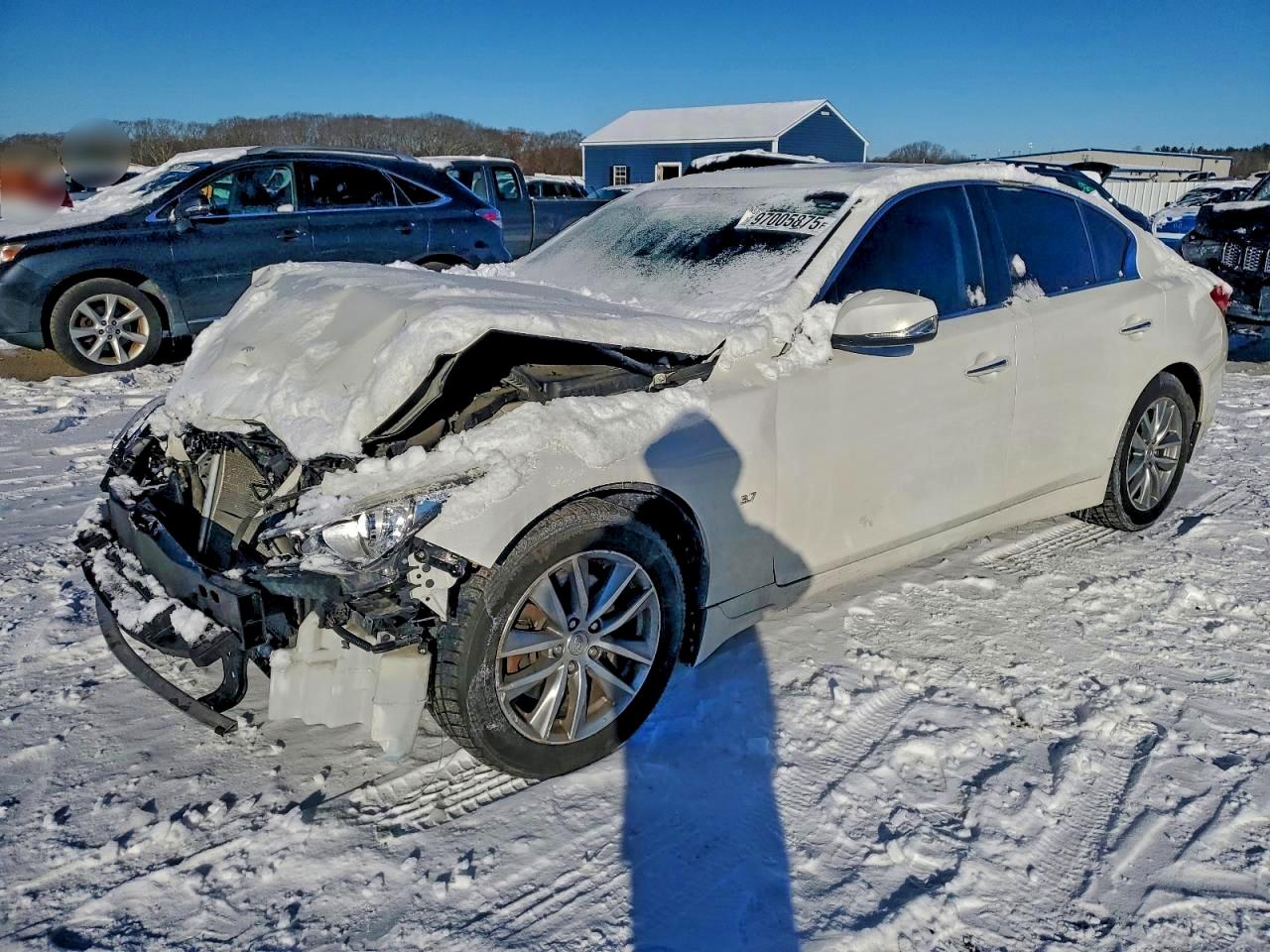 2015 INFINITI Q50