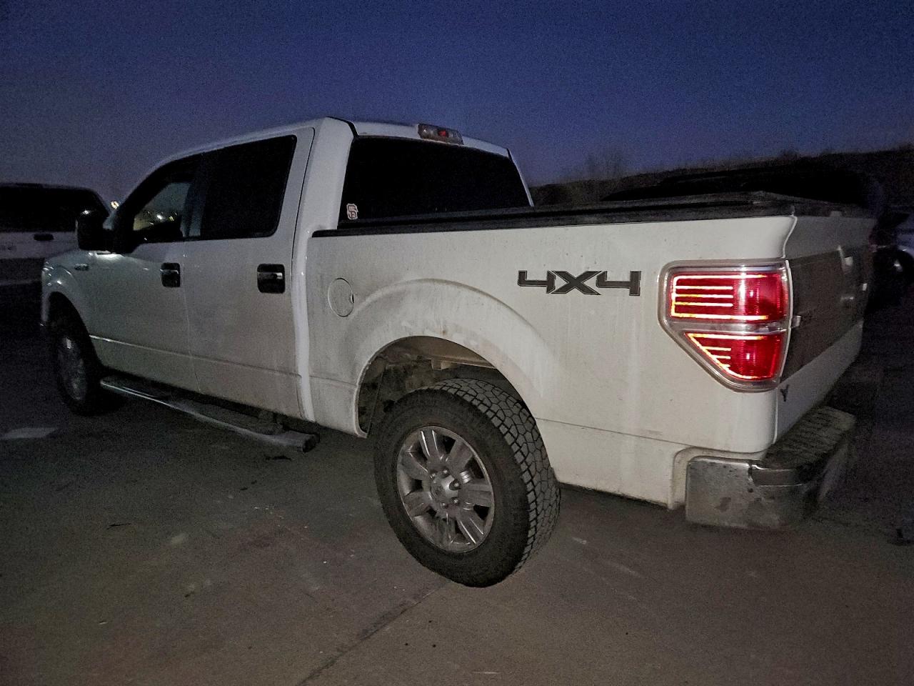2011 FORD F150 SUPERCREW photo 2