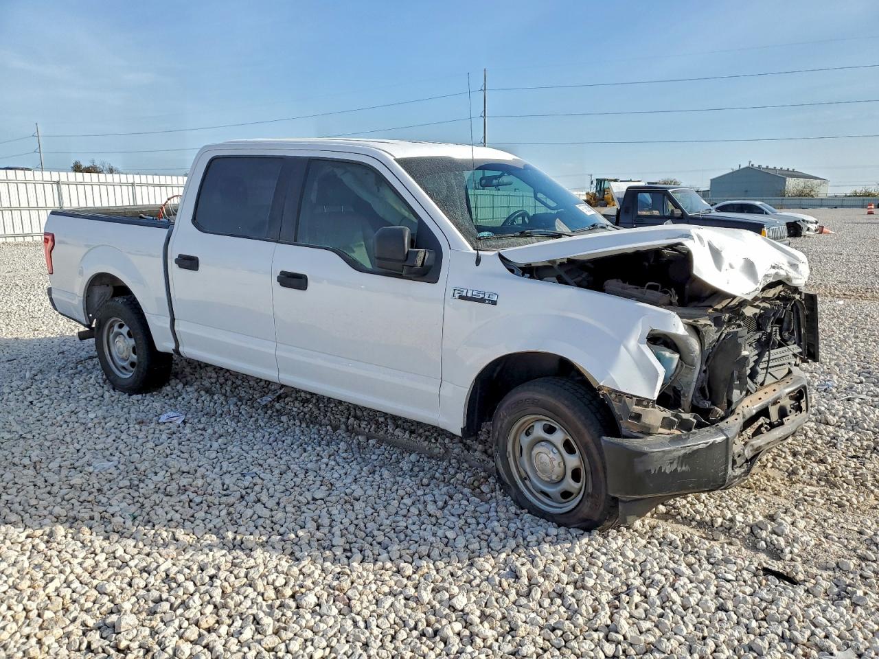 2017 FORD F150 SUPERCREW photo 4