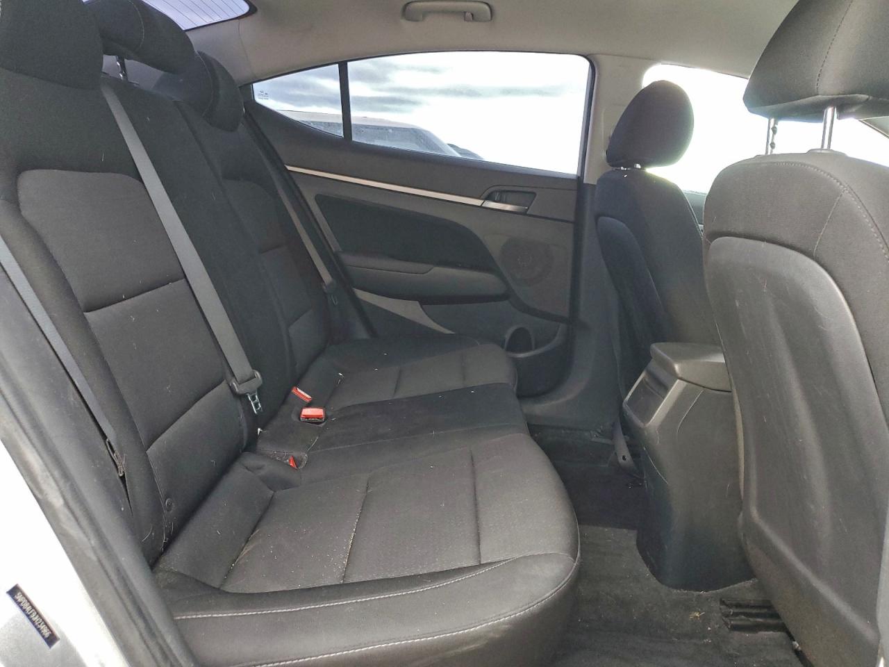 2018 HYUNDAI ELANTRA SEL photo 19