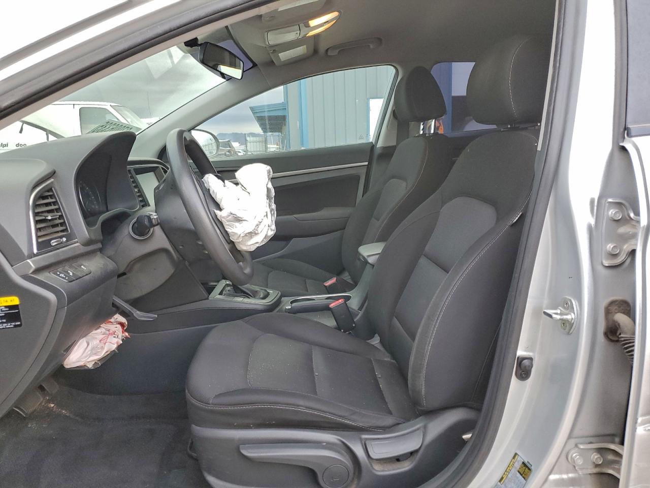 2018 HYUNDAI ELANTRA SEL photo 13