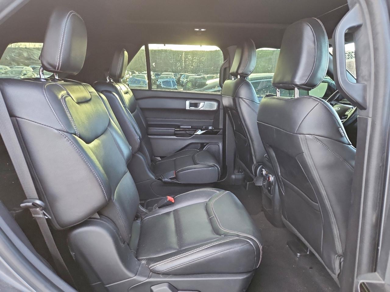 2021 FORD EXPLORER ST photo 21