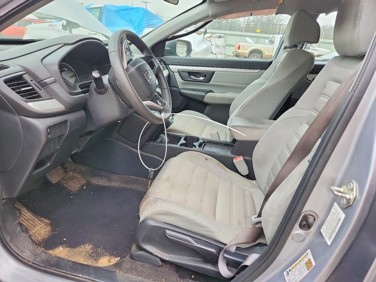 2017 HONDA CR-V LX photo 7