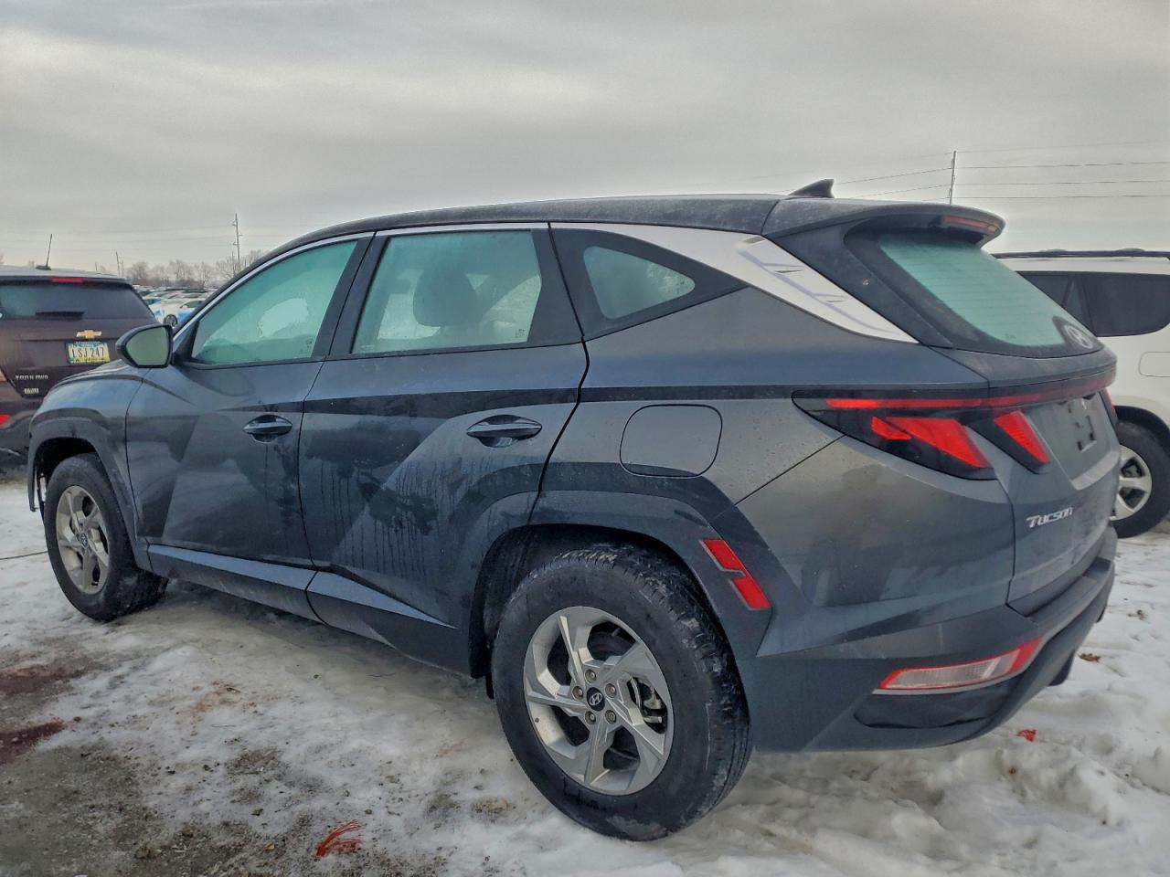 2024 HYUNDAI TUCSON SE photo 3