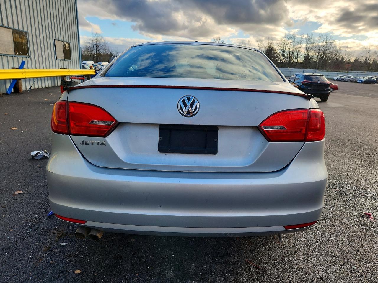 2011 VOLKSWAGEN JETTA BASE photo 11