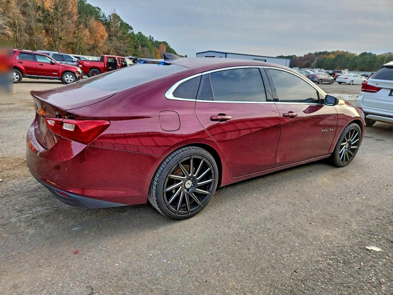 2016 CHEVROLET MALIBU LS photo 3