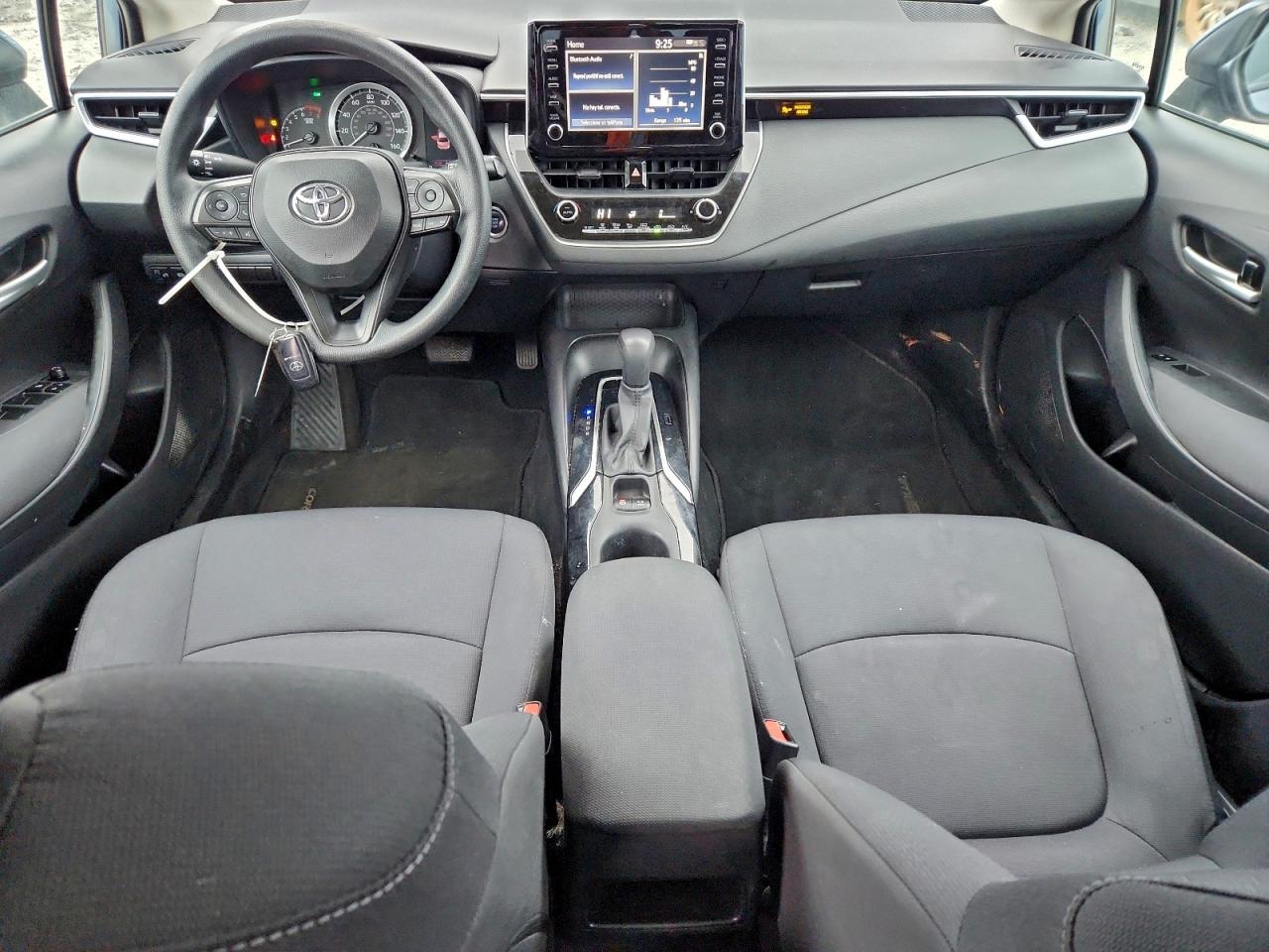 2020 TOYOTA COROLLA LE photo 8