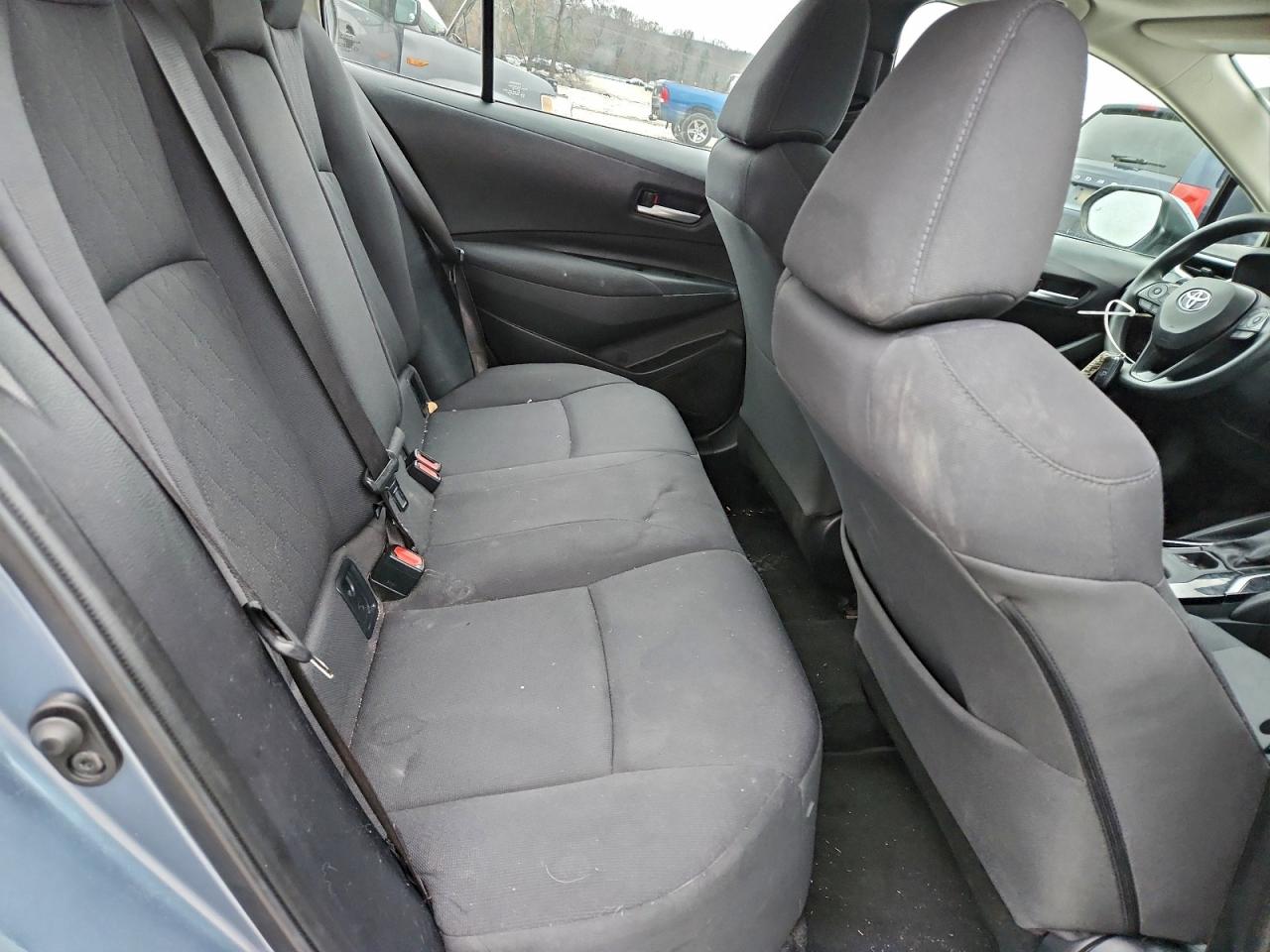 2020 TOYOTA COROLLA LE photo 10