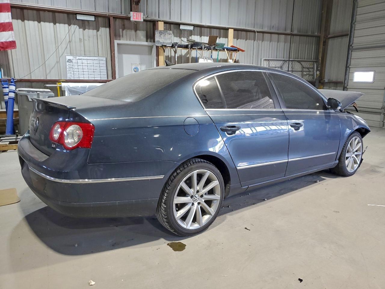 2008 VOLKSWAGEN PASSAT VR6 photo 3