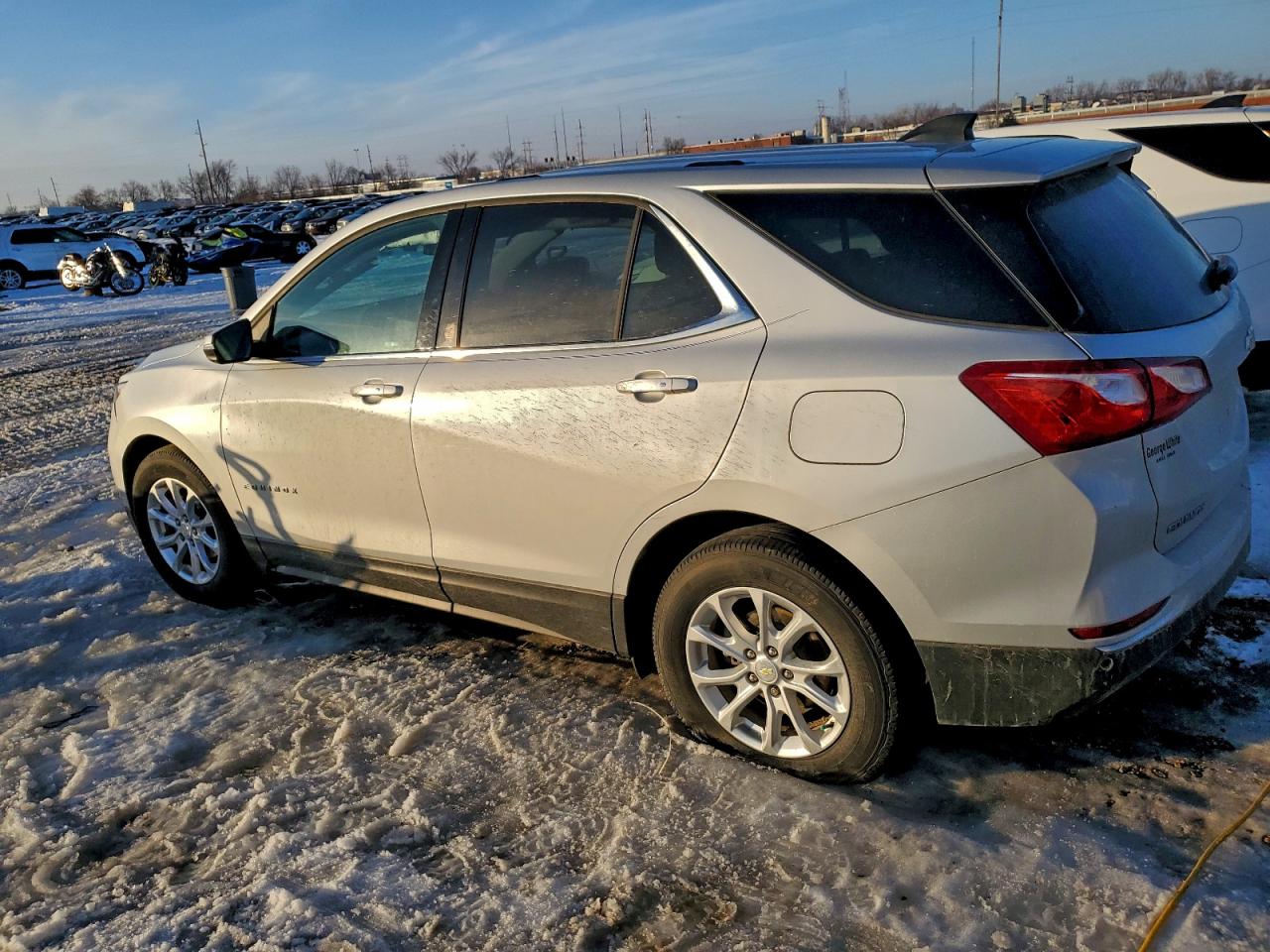 2018 CHEVROLET EQUINOX LT photo 4