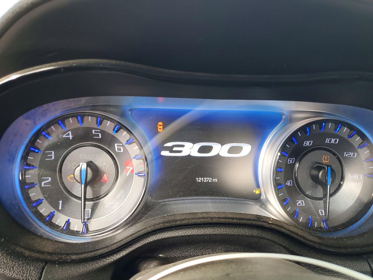 2019 CHRYSLER 300 S photo 9