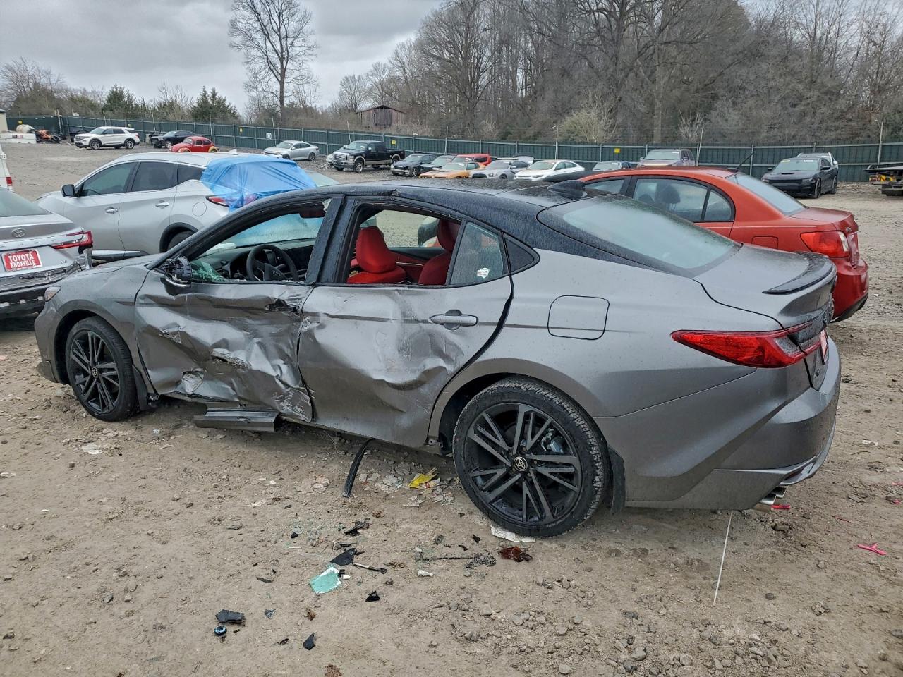 2025 TOYOTA CAMRY XSE photo 4