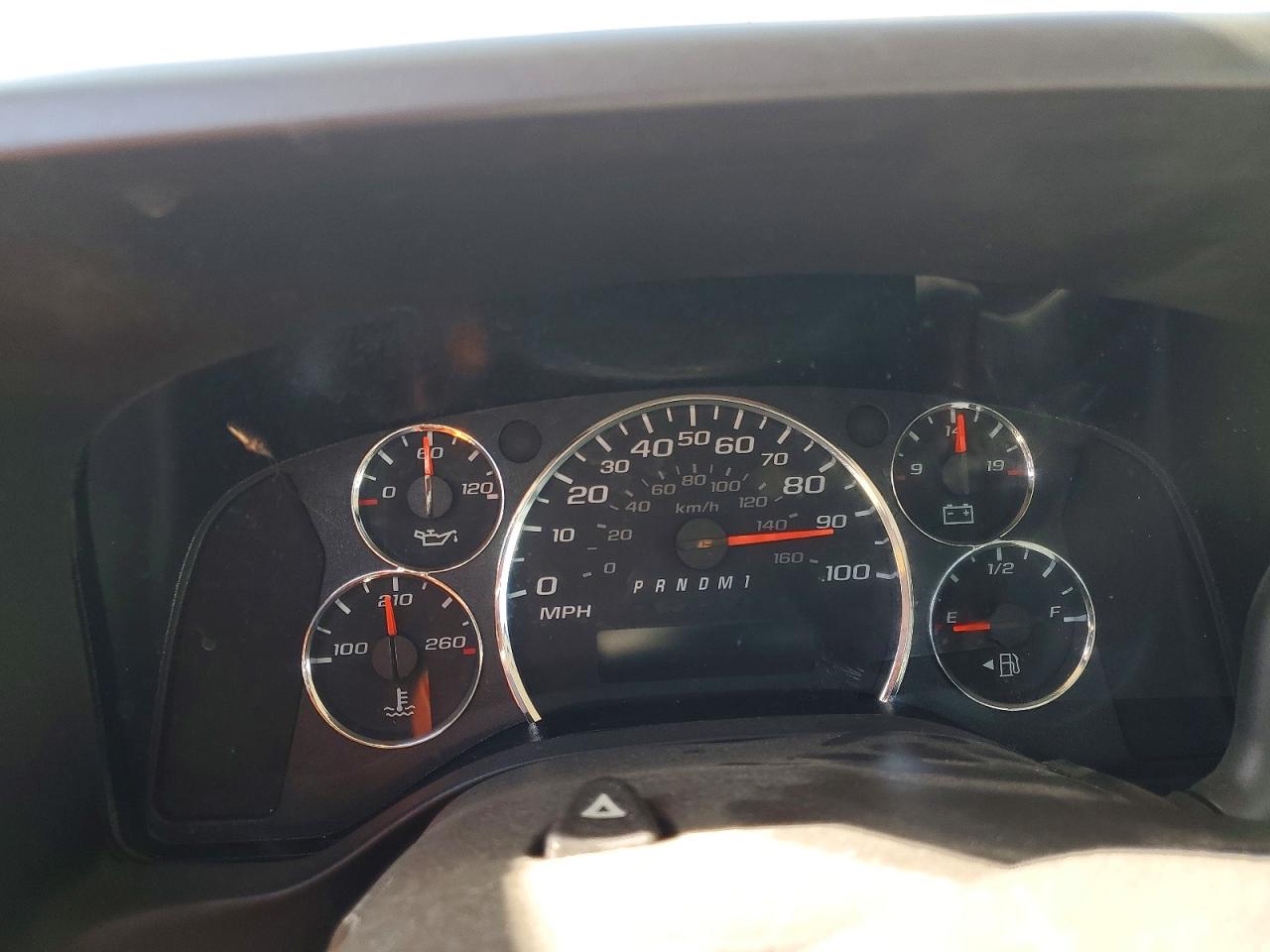 2024 GMC SAVANA G2500 photo 17