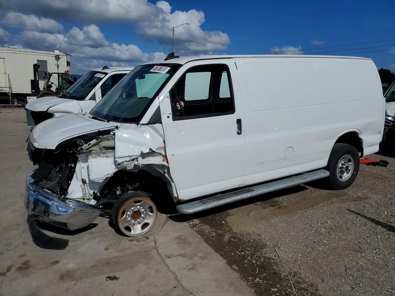 2024 GMC SAVANA