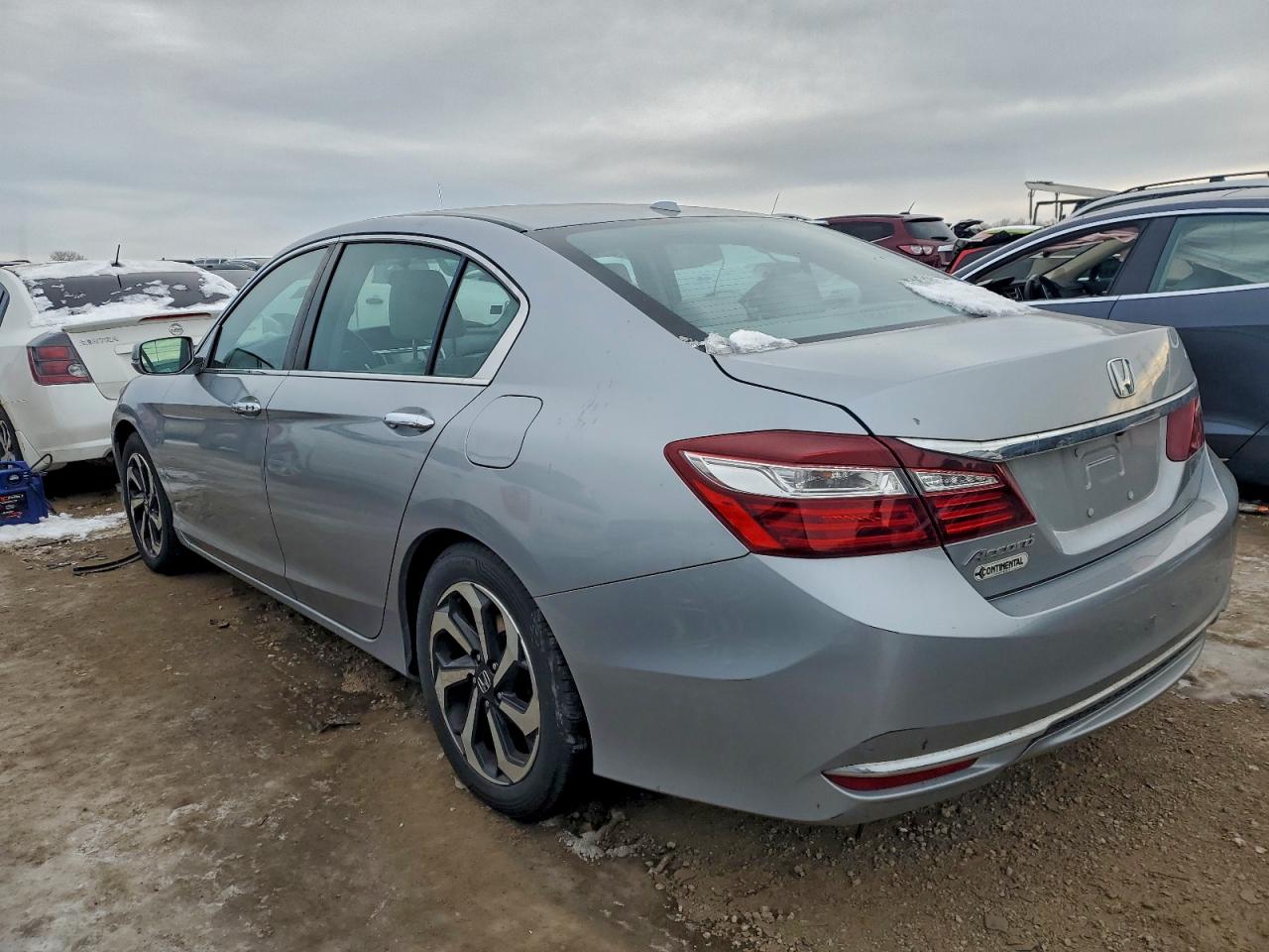 2017 HONDA ACCORD EX photo 3