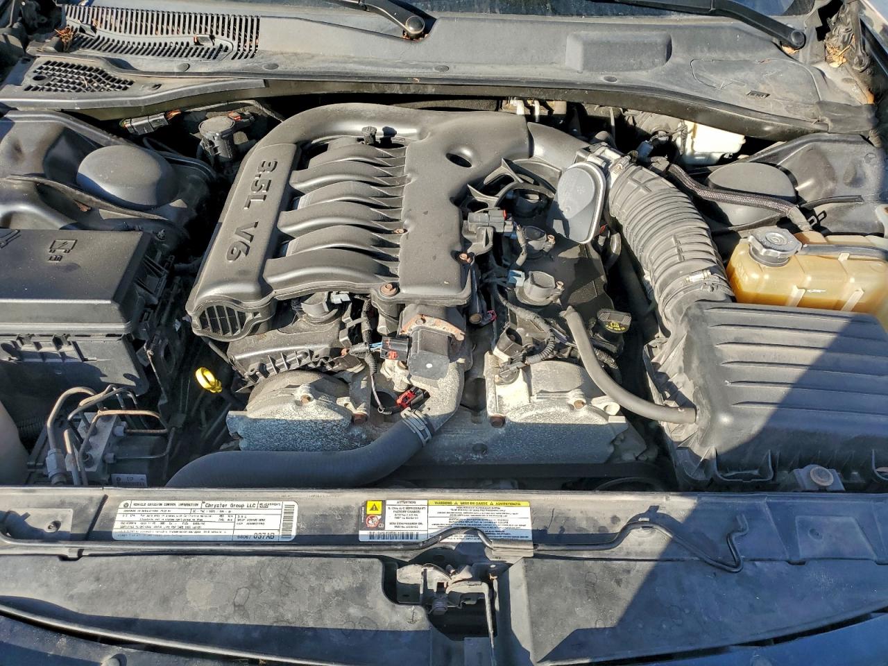 2010 DODGE CHARGER SXT photo 21